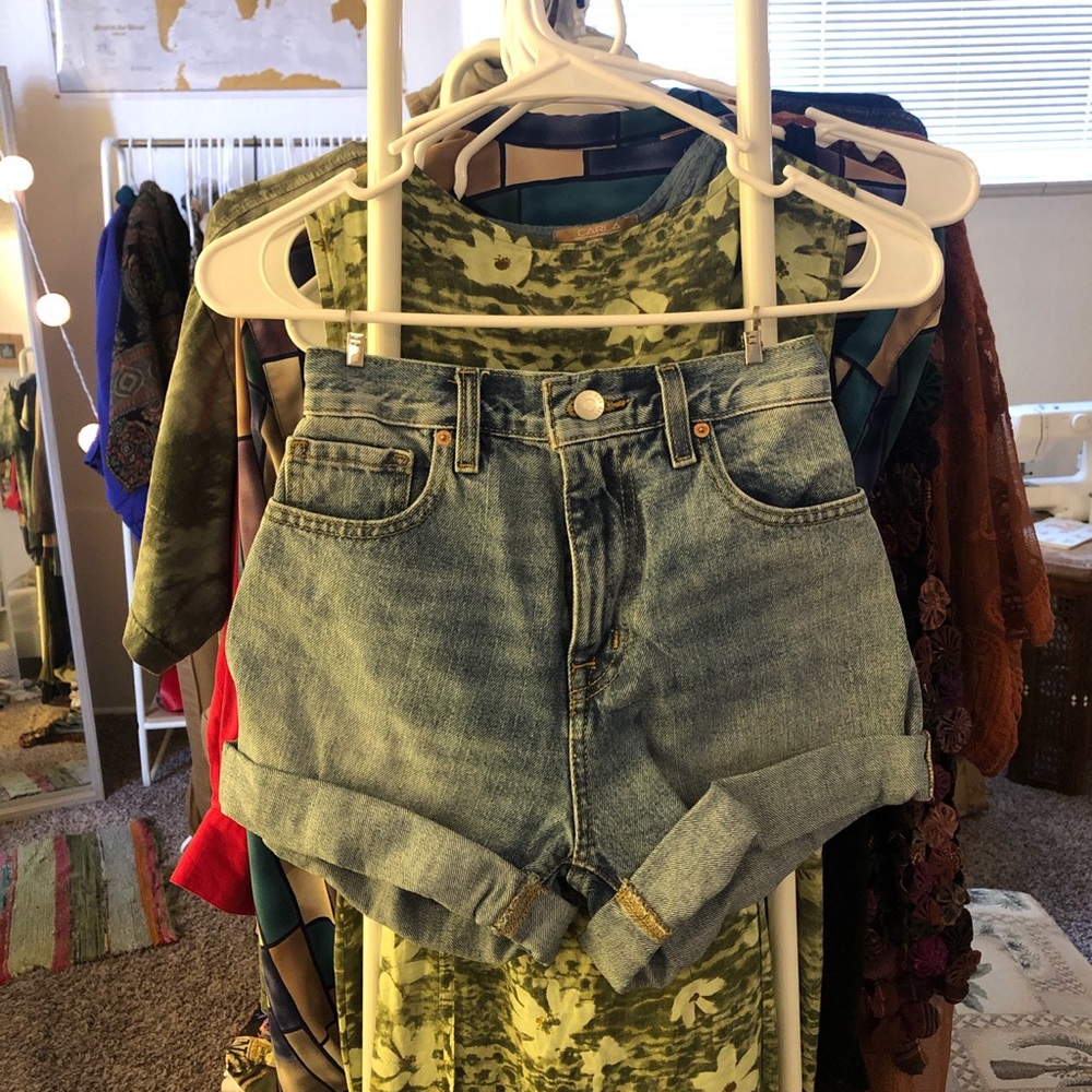 Mom High-rise Shorts